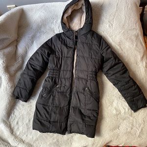 Lands’ End fleece lined down alternative ThermoPlume Coat.  Black, Size M 10-12